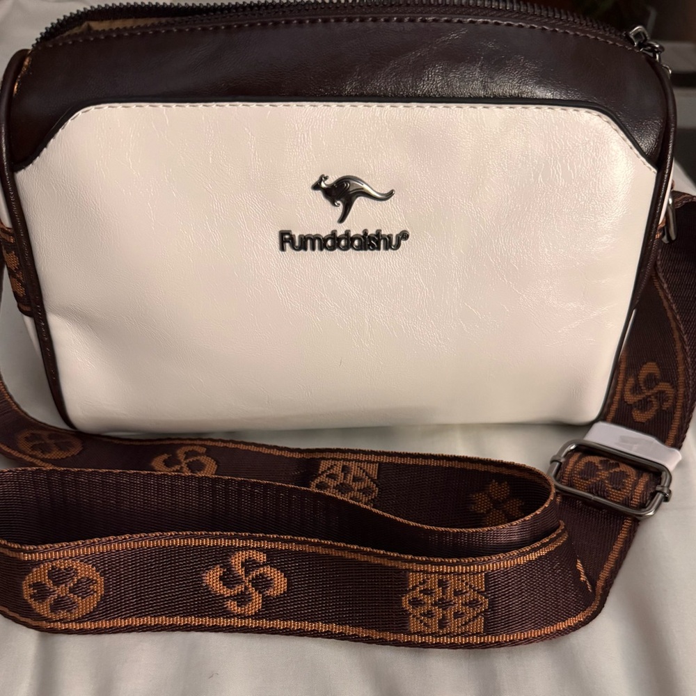 Fumddaishu Brown and White Crossbody Bag Leather NWOT